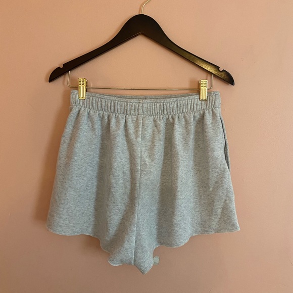 Women’s DSG grey sweat shorts, size large. - Picture 2 of 3